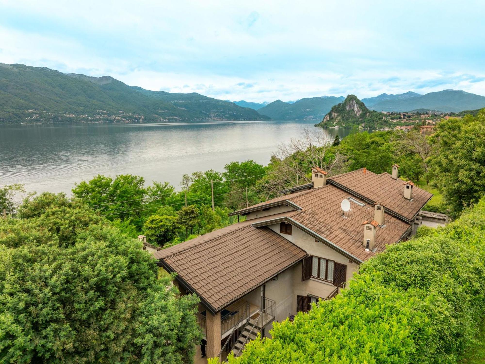 Appartamento Locazione Turistica Tondo-2 Castelveccana Esterno foto
